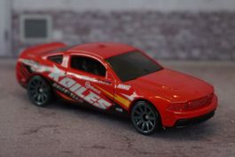 HotWheels `10 Ford Mustang GT COOL !!!!!!!!!!!!!!!!
